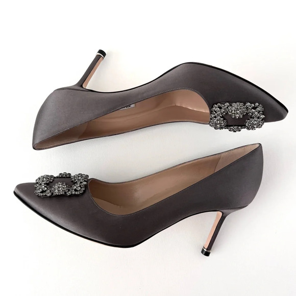 MANOLO BLAHNIK| Dark Gray Satin Hangisi Jewel
Buckle Rhinestone Pumps US 10 - Picture 11 of 14